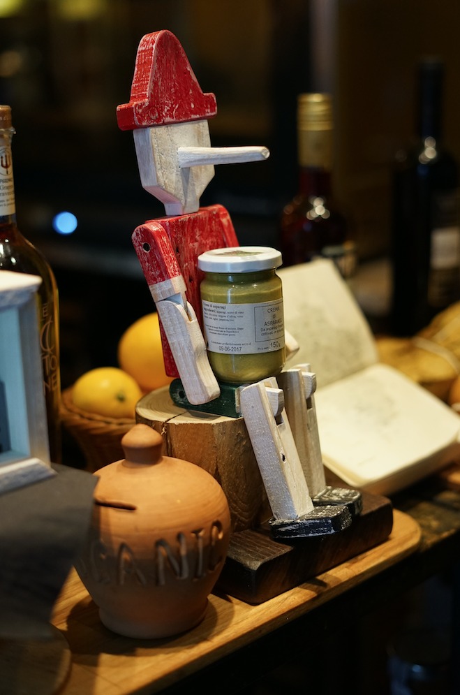 Pinocchio is the main Tuscany icon, land well known for its superb wines and tasteful food.