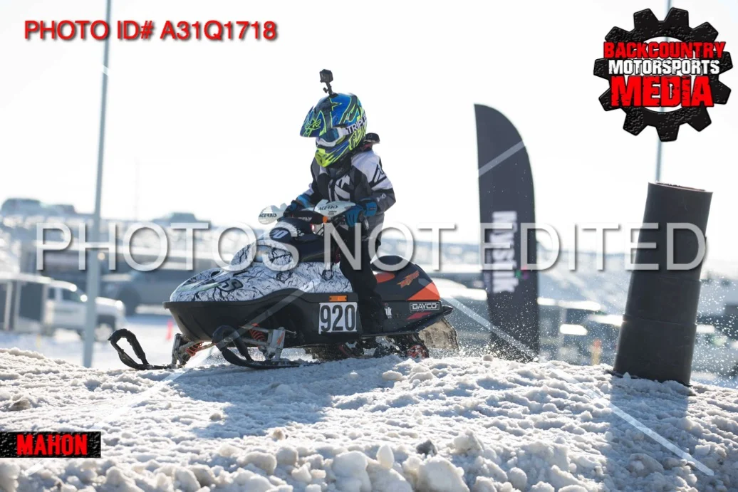 A31Q1718.jpg