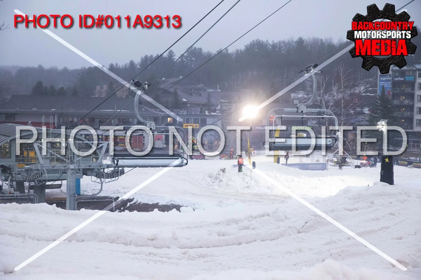 011A9313.jpg