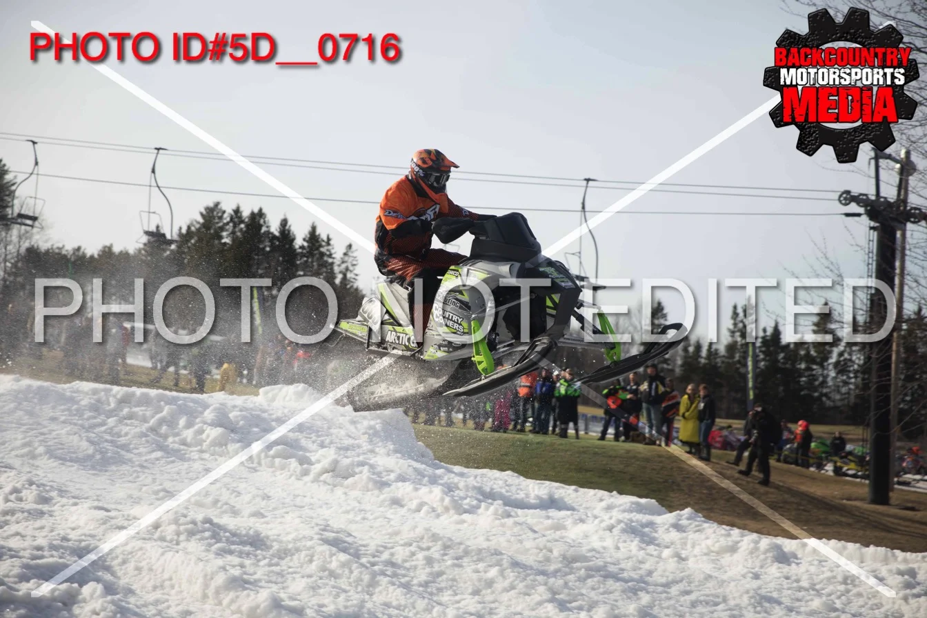 5D__0716.jpg