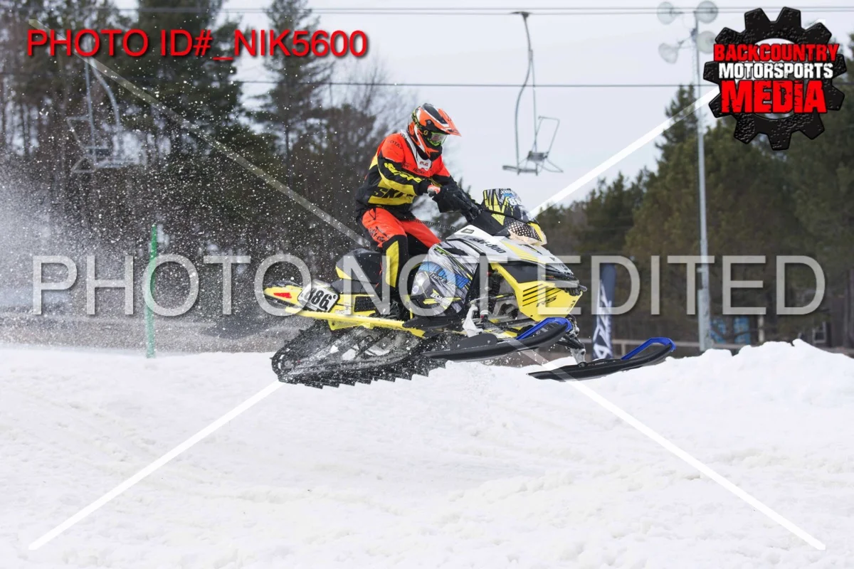_NIK5600.jpg