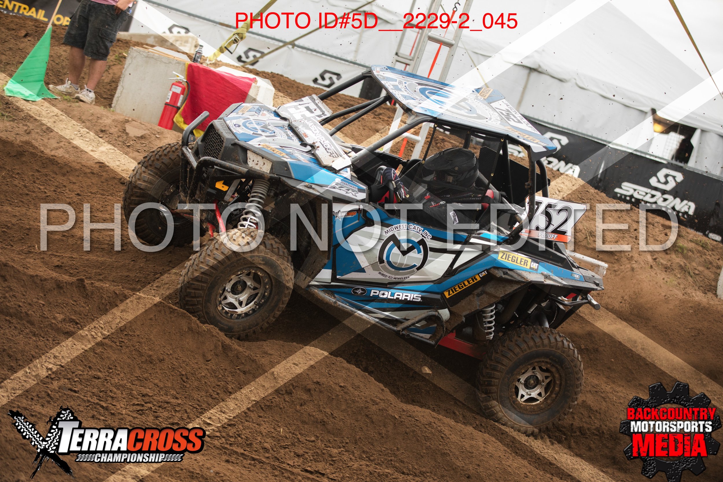5D__2229-2.jpg