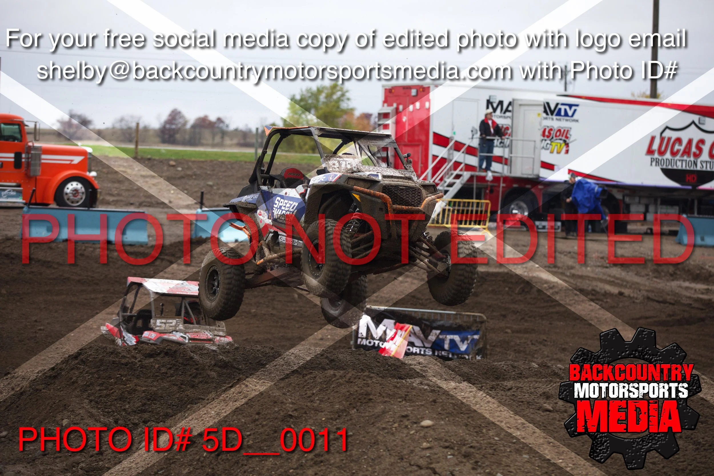 5D__0011.jpg