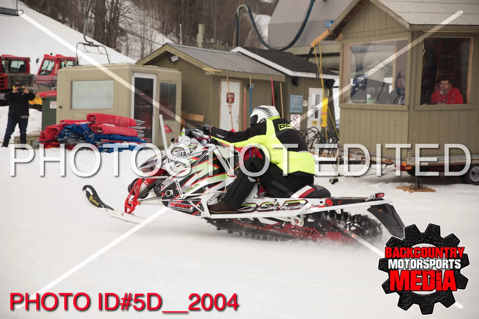 5D__2004.jpg