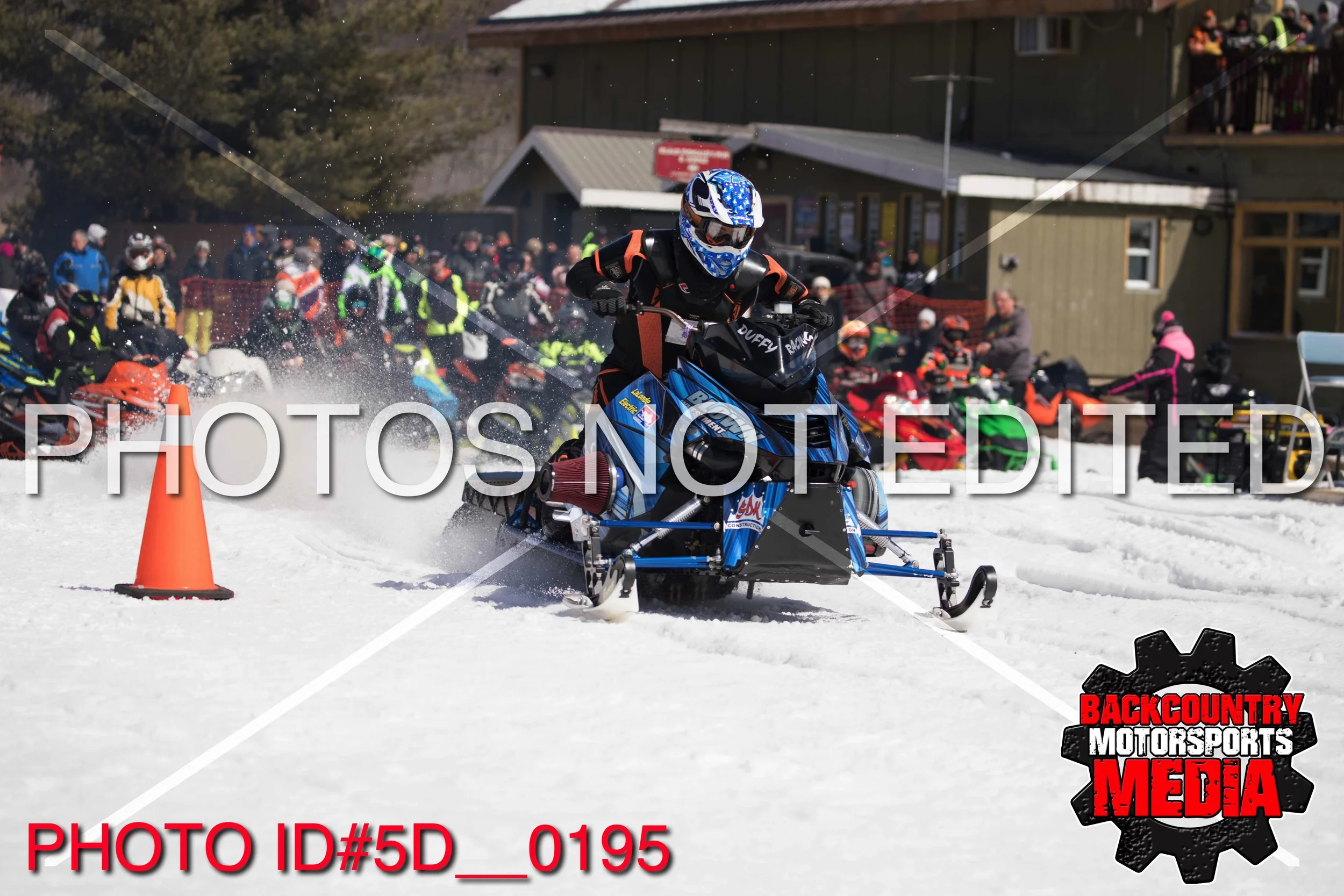 5D__0195.jpg