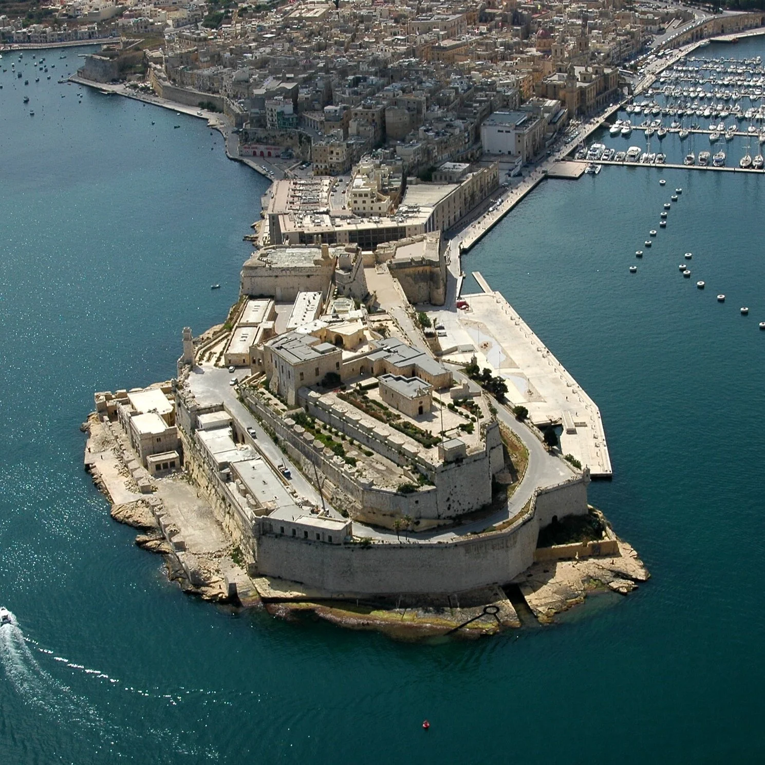 Május közepén nyitnak a múzeumok