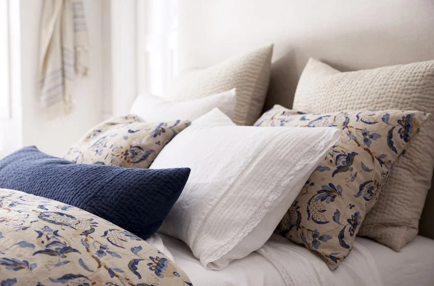 GH Blue:White bed tight.jpg