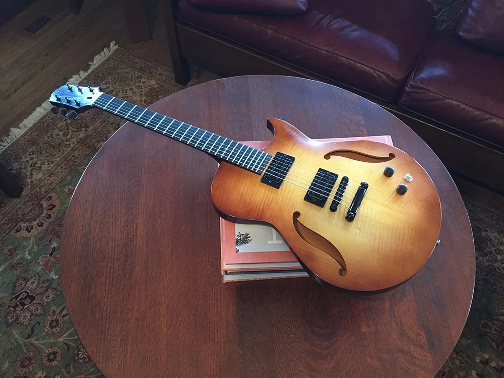 Semi-hollowbody Archtop