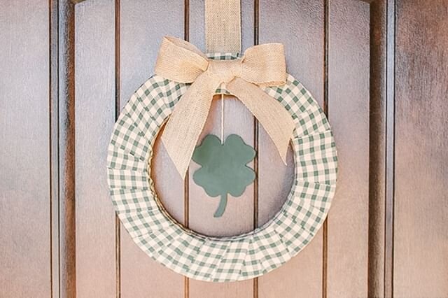 Feeling lucky?! This DIY wreath by Create Craft Love is an easy DIY project for the busy bee!

All you need for this wreath is a foam wreath base, hot glue gun, plaid ribbon, burlap ribbon, twine + a St. Patricks Day sign of your choice.

Have a cute