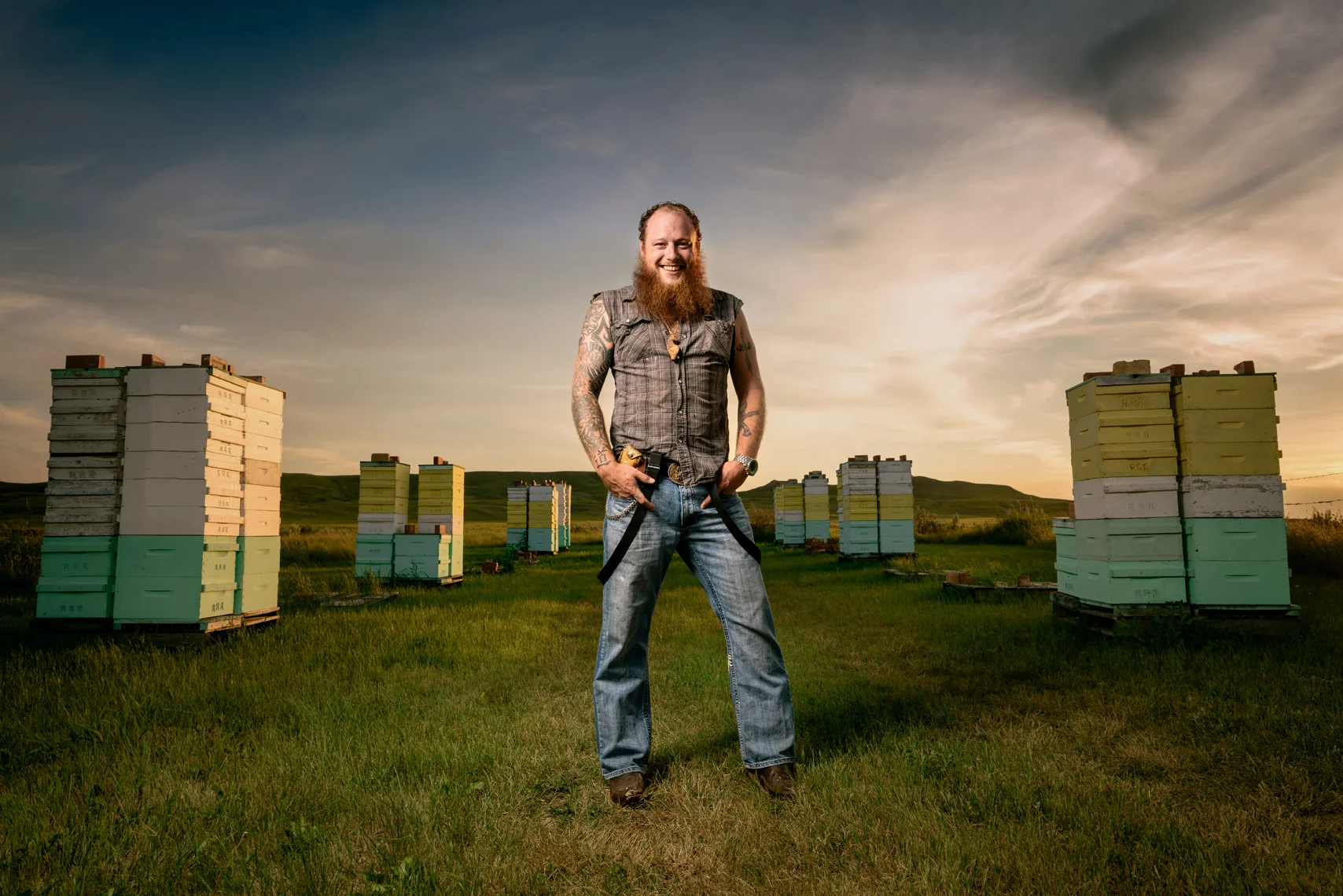 The rockstar beekeeper of Val Marie, Saskatchewan | BACK TO THE LAND 