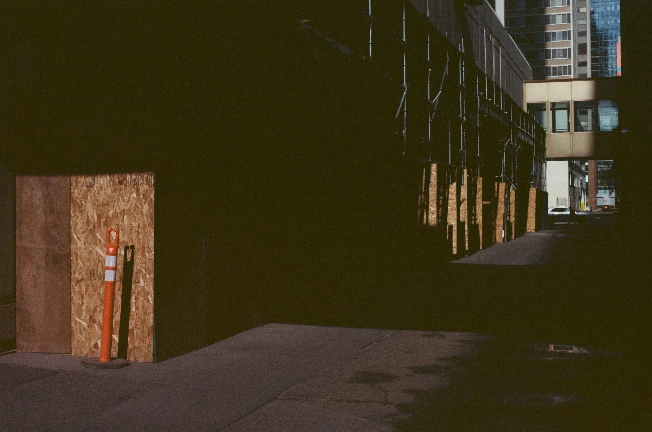 WALK &amp; CAMERA MEETUP // Downtown + Coffee