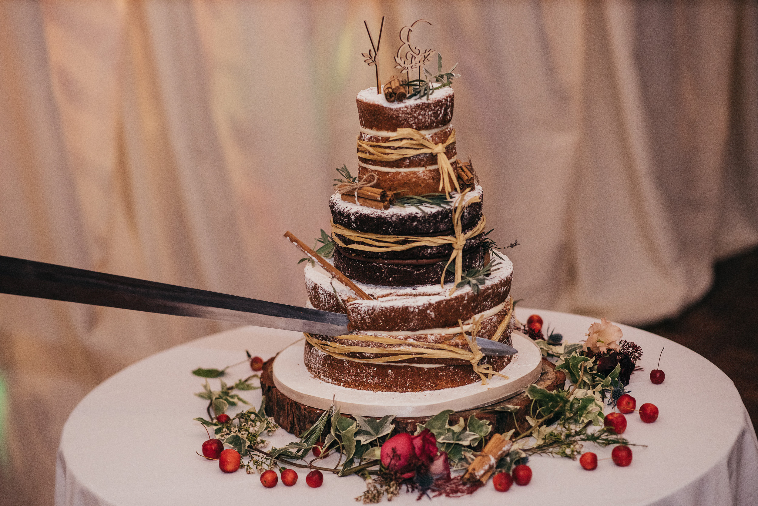 Naked wedding cake