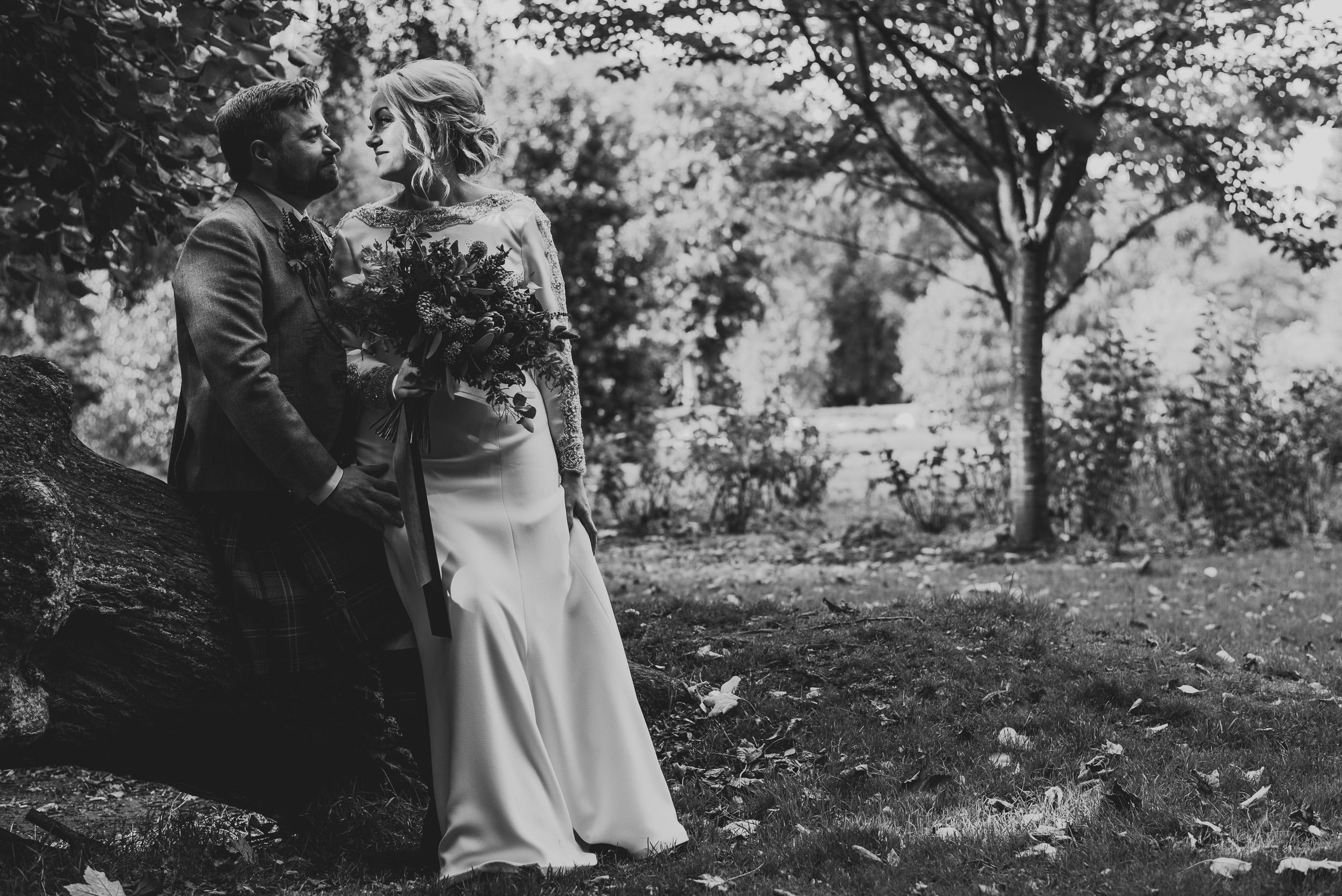 Autumnal wedding portrait in maxwell park