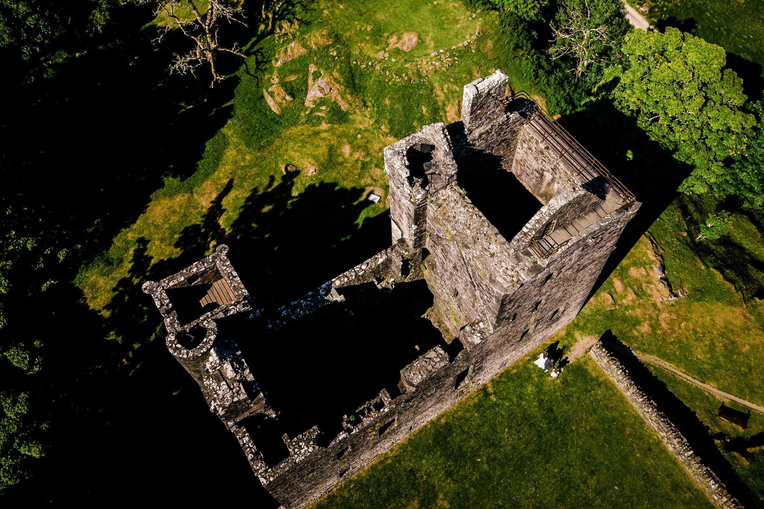 Kilmartin Castle Wedding-40.jpg