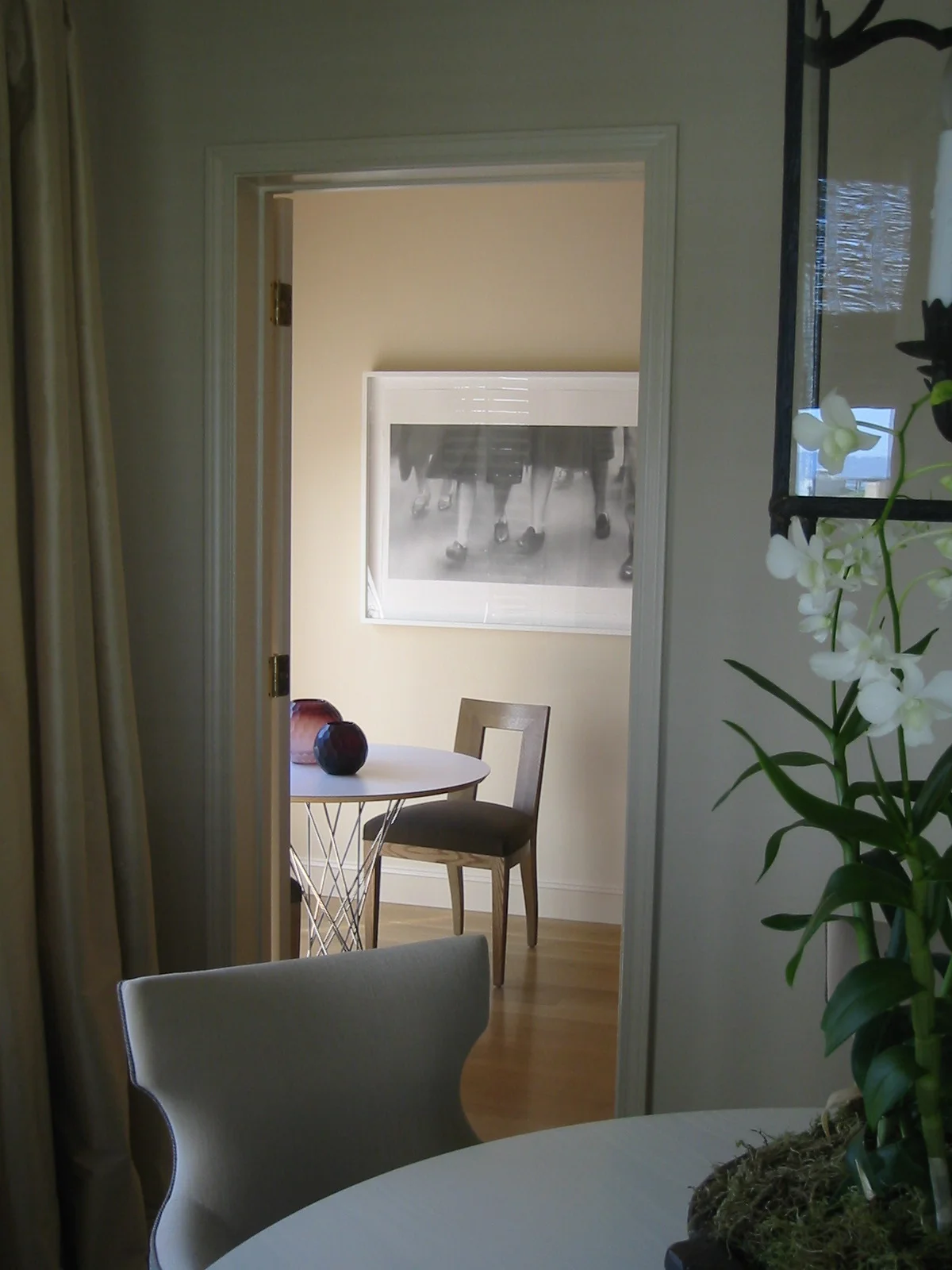 d Copy of 8.Dining to Kitchen.JPG