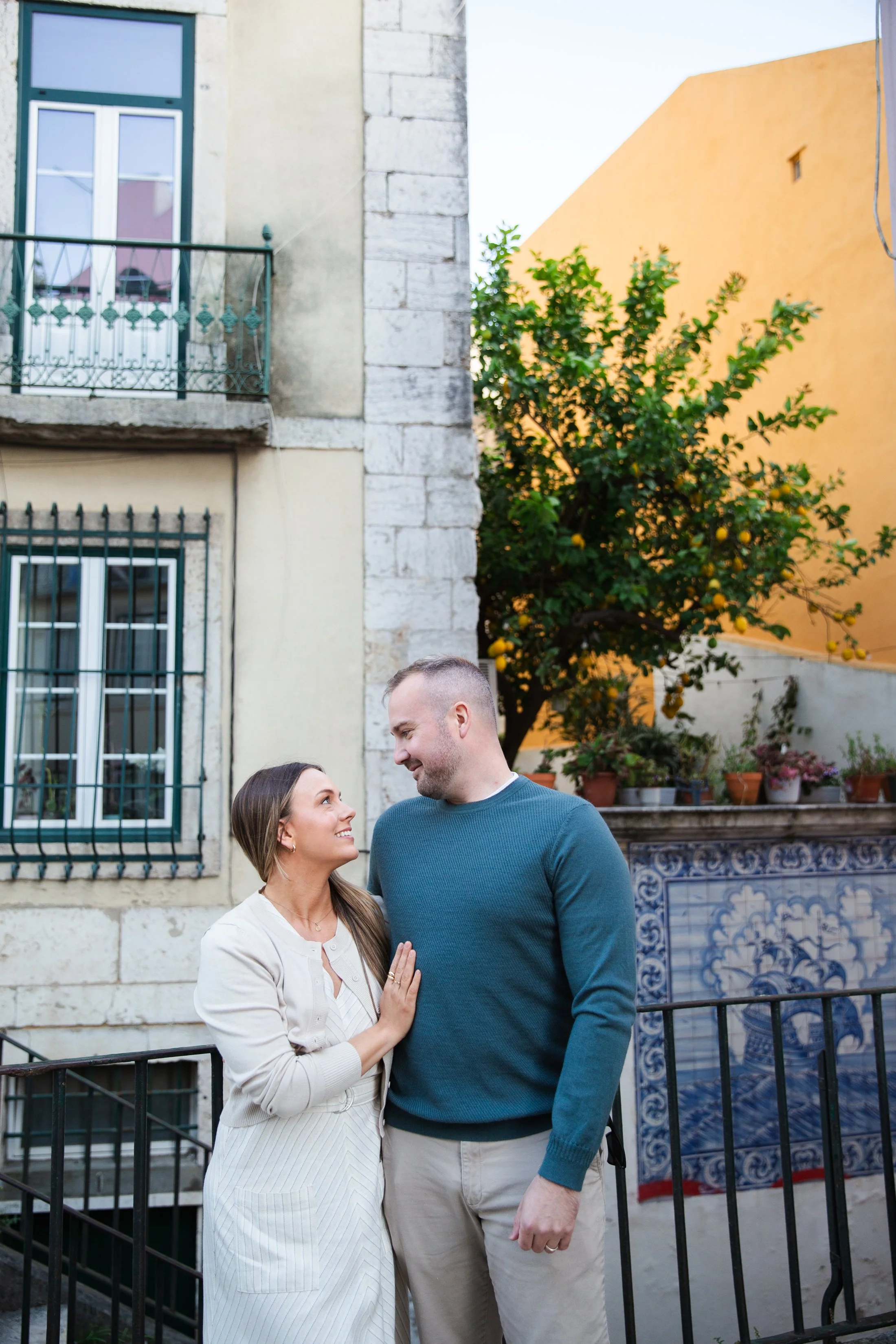 Lisbon couples portrait (Copy)