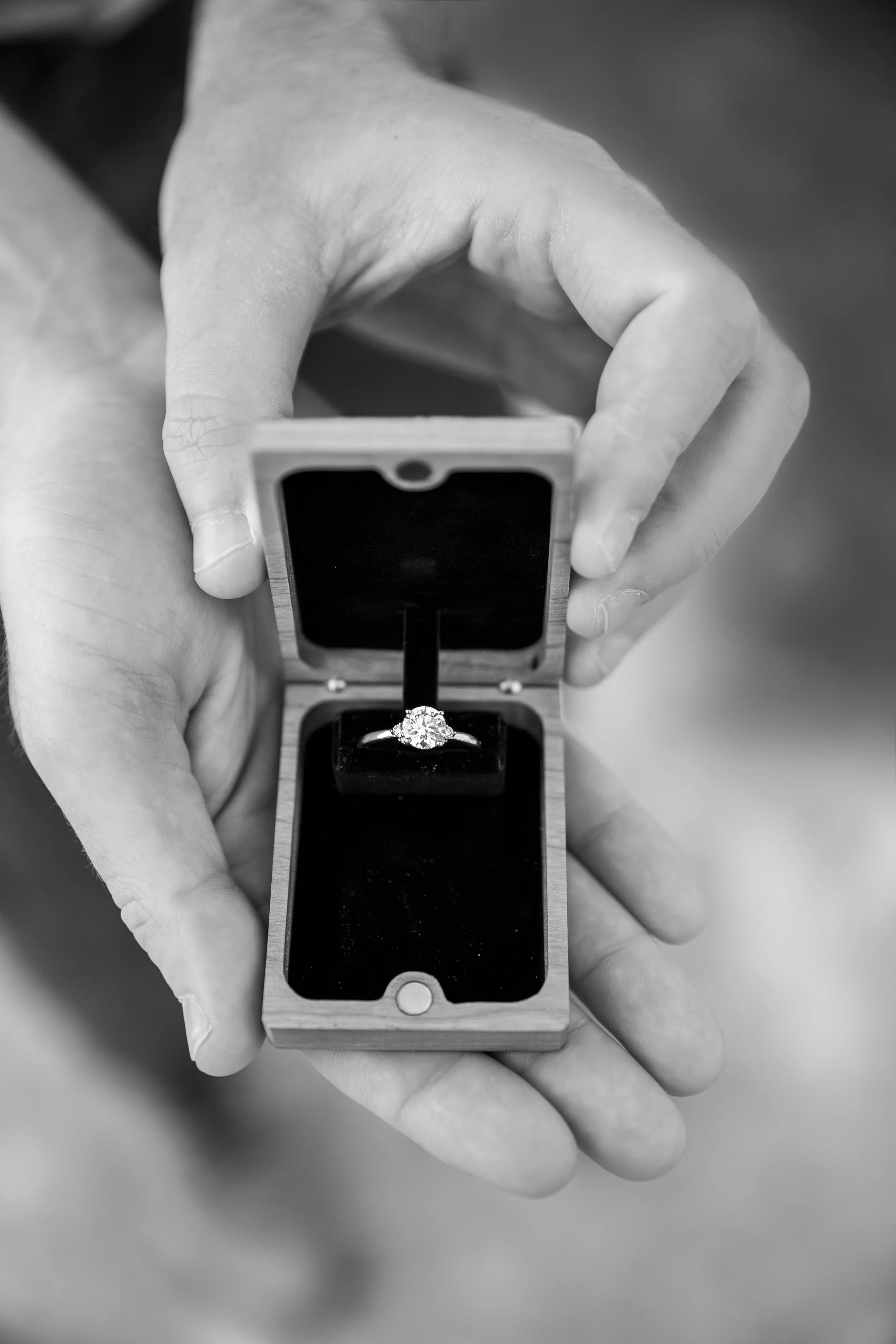 Jonathan&Kelly_Proposal_2026_Lisbon-108.jpg
