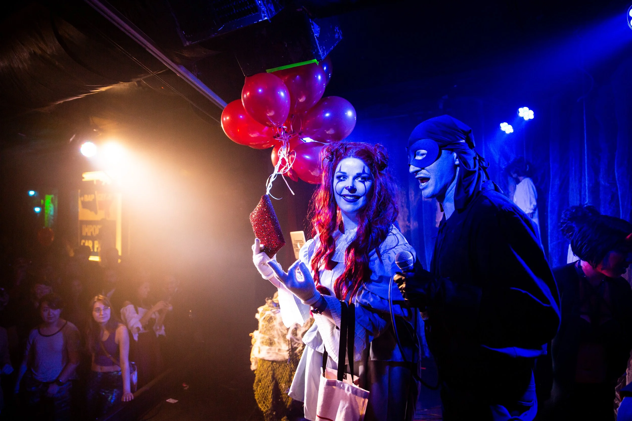 Professional corporate event photography in Lisbon, Portugal, capturing employees and guests celebrating together at a Halloween-themed company event. From creative costumes to festive decorations and memorable moments, corporate Halloween photograph