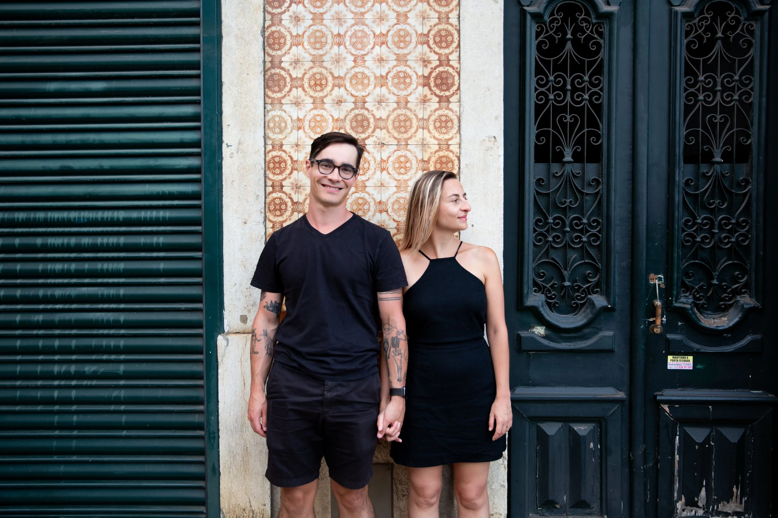 Engagement photography session in Lisbon, Portugal, capturing a couple on vacation, celebrating their love with natural, romantic portraits throughout the city’s beautiful streets and historic surroundings in Alfama.