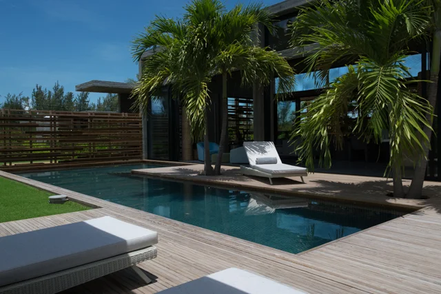 Berto Z., Dallas, TX This Villa is fantastic with great service. I will give 10 out 10 points. It is nicely located with easy access to the Beach. It is secluded, open concept Villa with a private entry and nightly security guard.