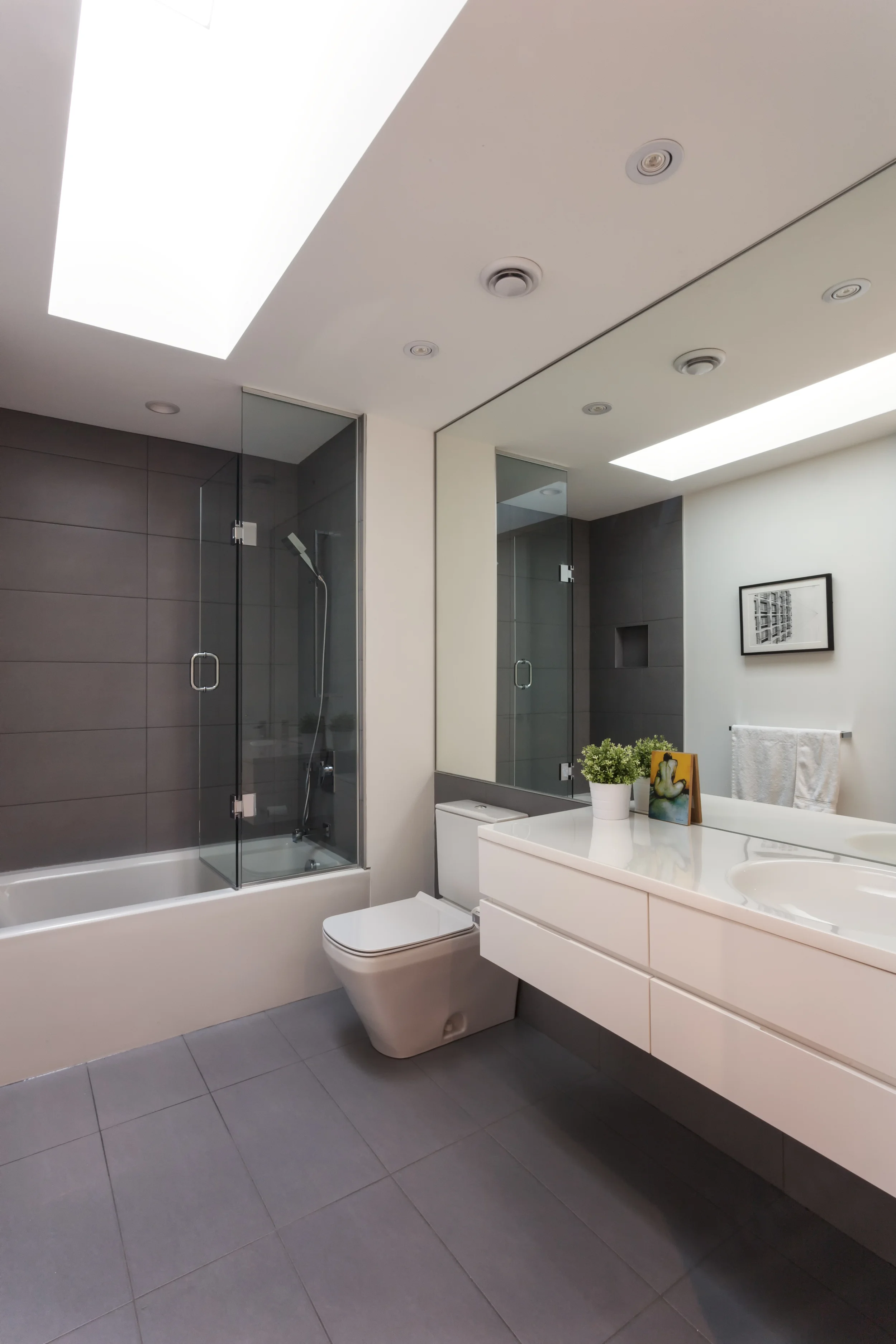 2016-06-05 Interior 07.jpg
