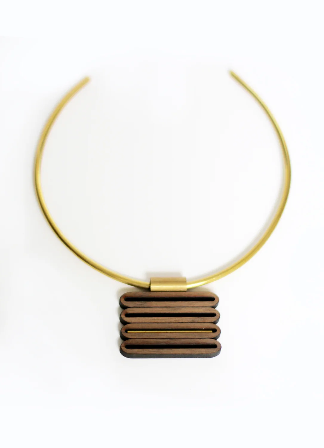 Narrow ladder collar