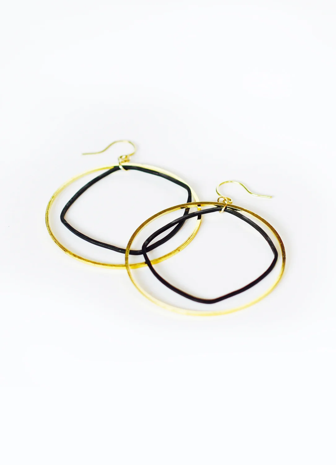 Brass concentric loops