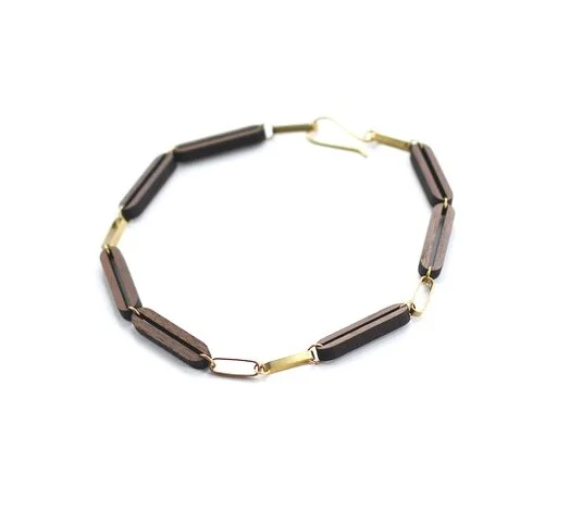 Sinuosity choker