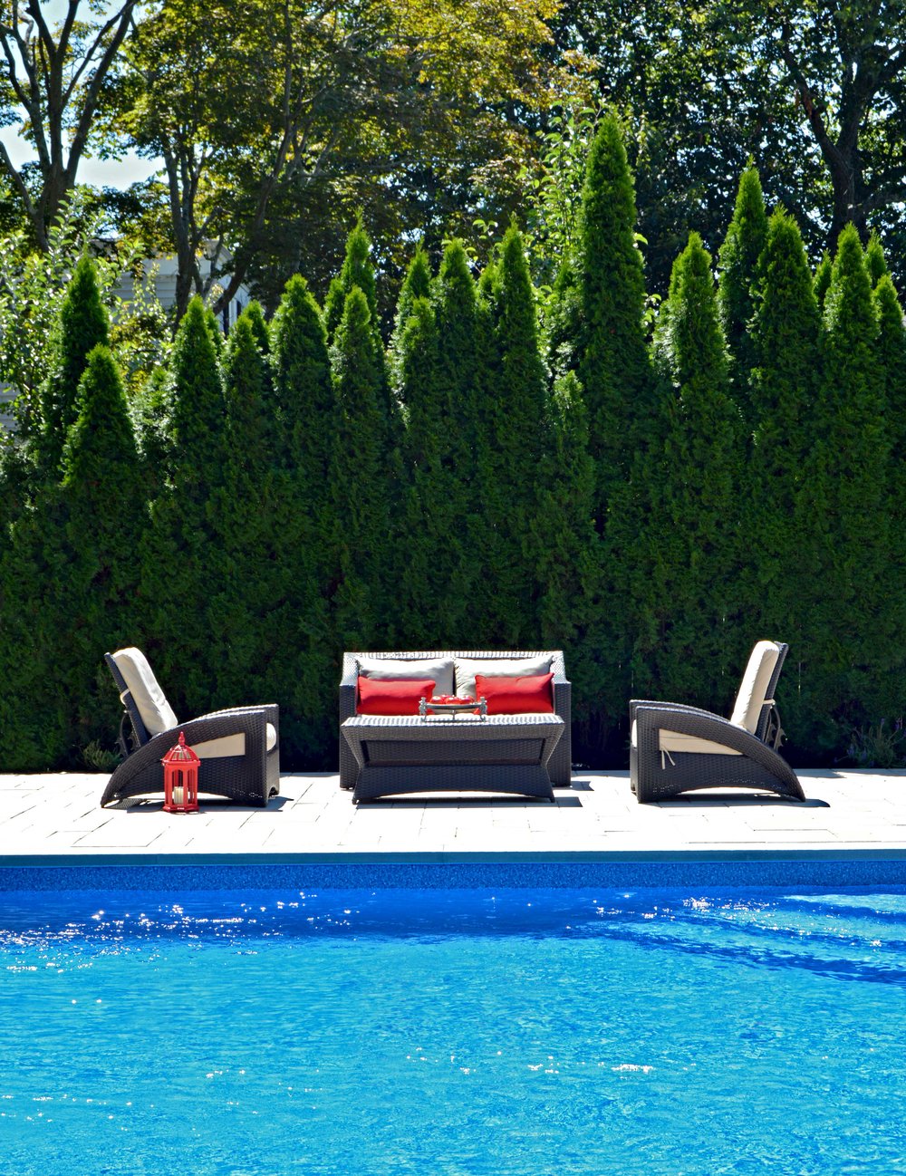 Babylon,+NY+swimming+pool+patio+and+couch+contemporary+style.jpeg