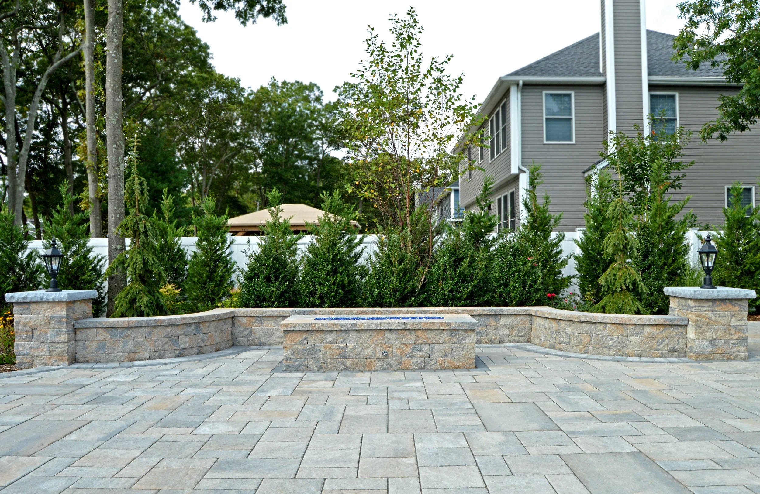 outdoor kitchen in Port Jefferson, NY