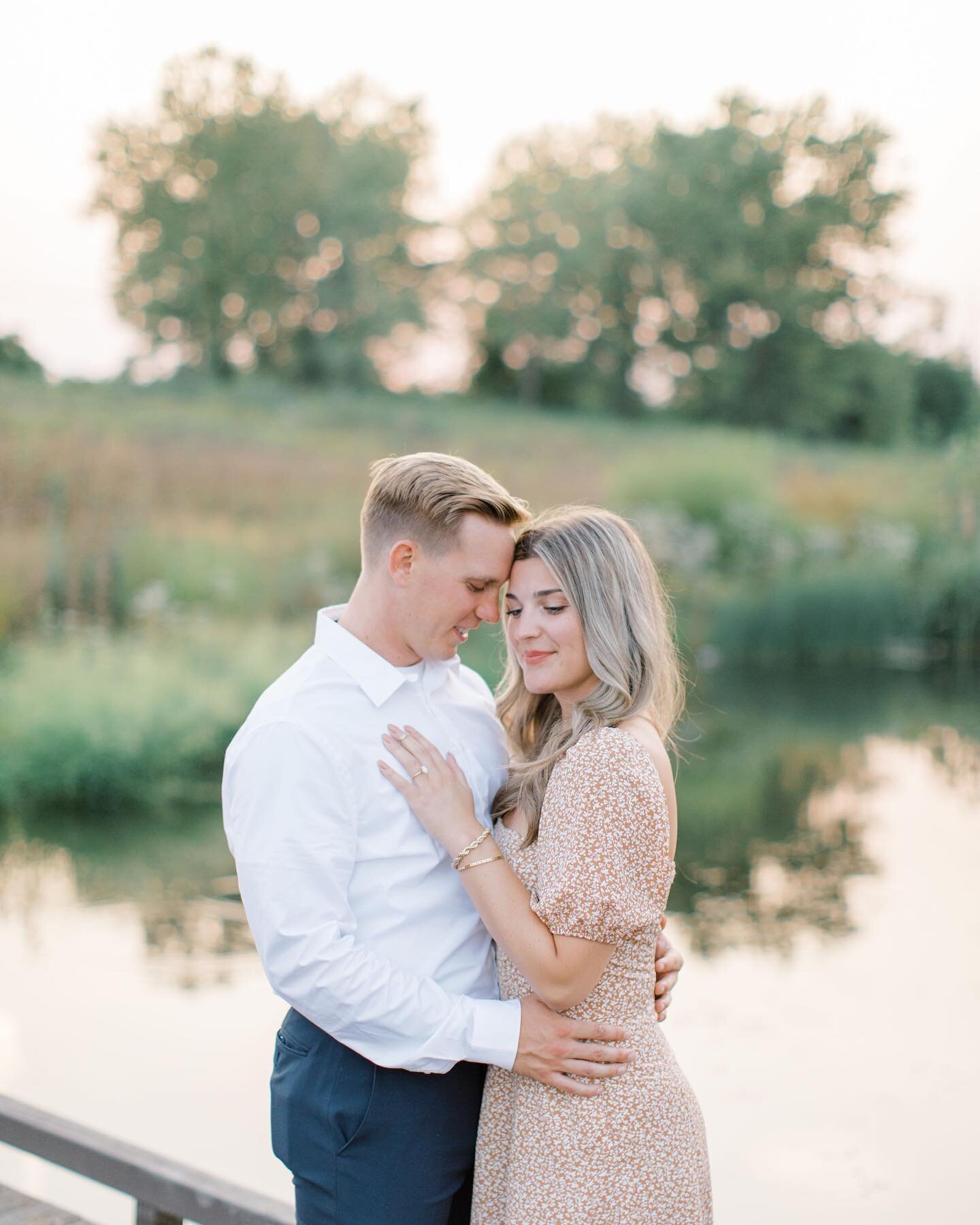 Throwback to this beautiful engagement session. These two are seriously the sweetest and I loved getting to be a part of their engagement and wedding. They were actually the last wedding I photographed. So bittersweet. 🤍 Also, if you&rsquo;ve never 