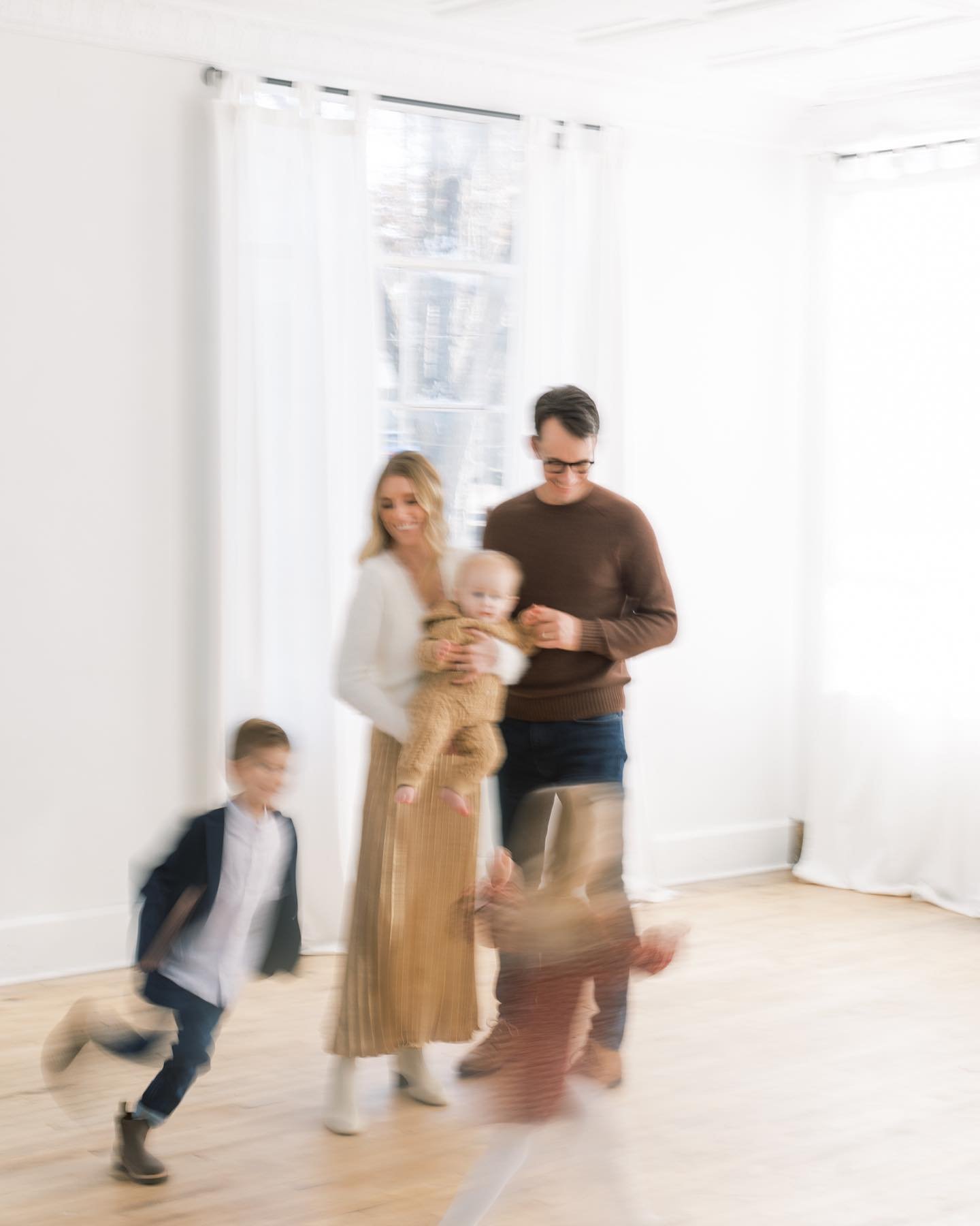 I&rsquo;ve photographed this beautiful family since back when their oldest was a newborn. Watching their family grow has been so sweet. Their younger two are the same age as my two; it&rsquo;s been fun to relate. Jacqueline is an incredibly talented 
