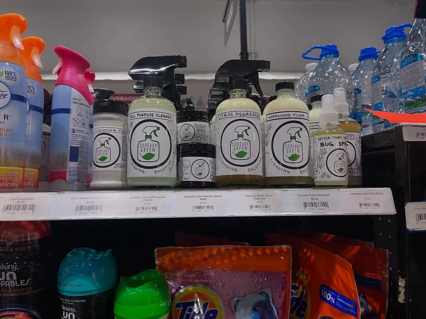 Restocked @o4wmarket 

#squeakygreen #squeakygreencleaningco #greencleaning #local #shoplocal #market #farmersmarket #organic #green #natural #atl #atlanta #madeinatlanta #atlantasmallbusiness #atlsmallbusiness #marketday #shopsmall