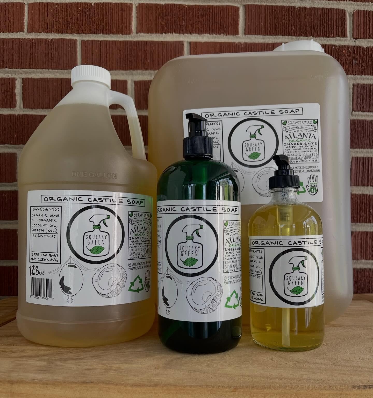 Go big or go home - meet us at the Grant Park Farmers Market this weekend to snag bulk Castile soap! 

#farmersmarket #greencleaning #castilesoap #atlsmallbusiness #squeakygreen