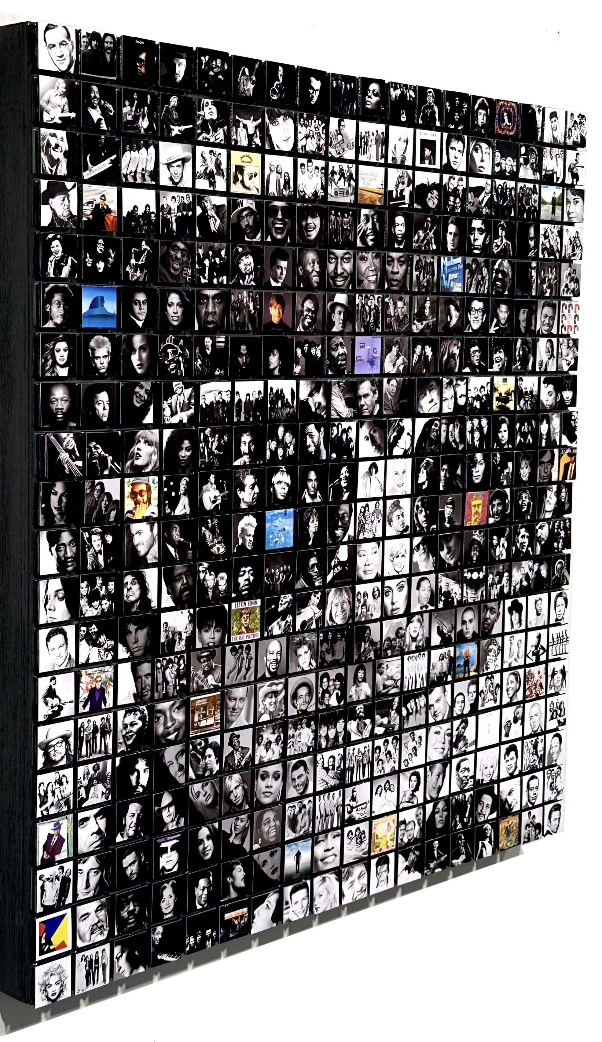 10_16_25_EltonJohn_Music Icons MEDIUM_02.jpg