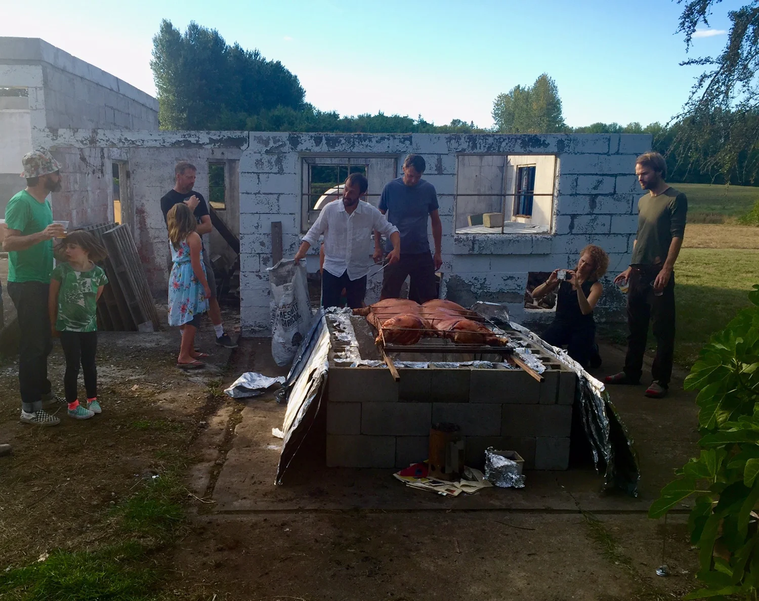 Pig Picking 2016 - 1.jpg