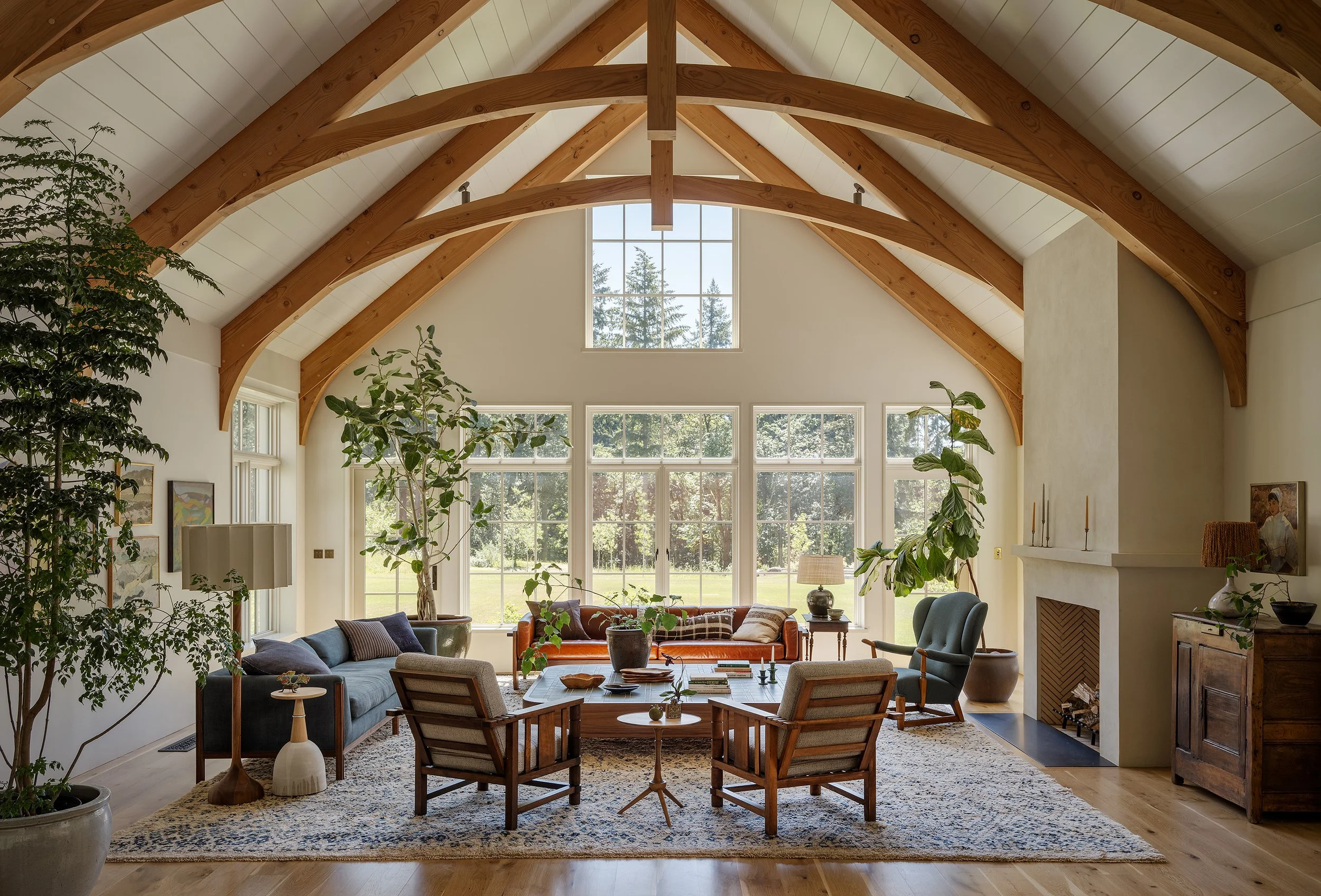 10_living:dining jhid-foresthouse-521x.jpg