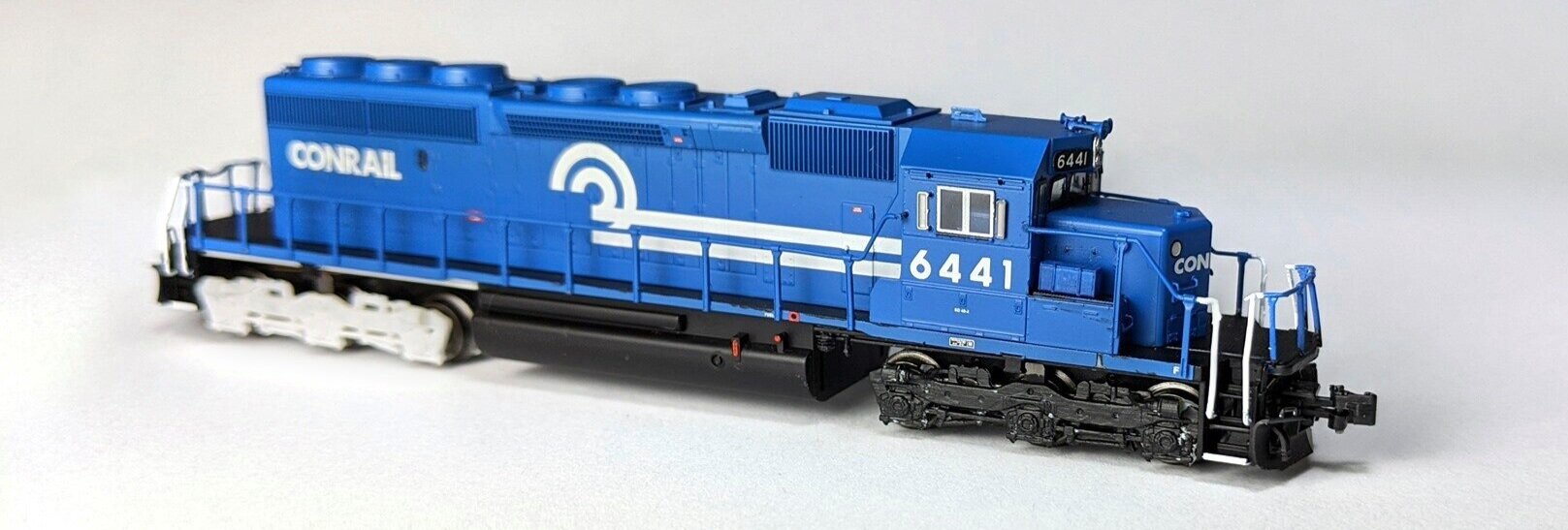 Details about   N scale  Conrail 4 window Caboose  Conrail  18832 