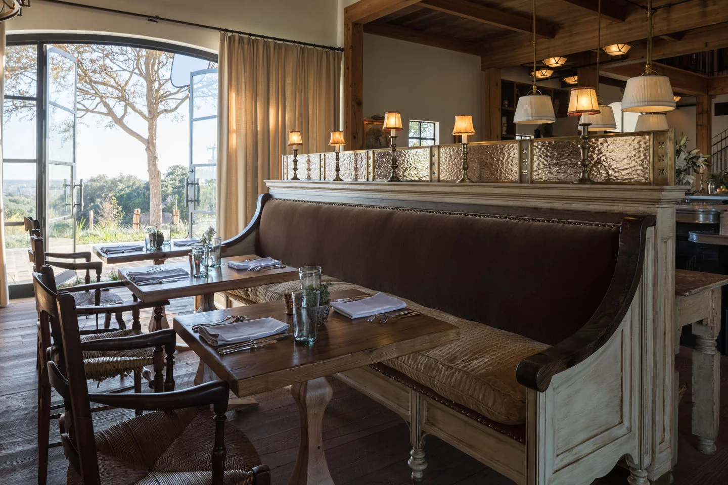 La Cantera Resort_Signature_banquettedining CRPD1440x960.jpg