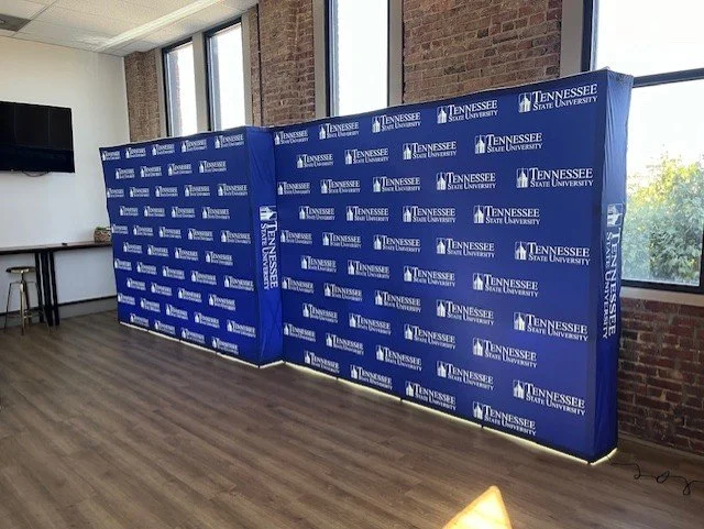 20ft step-and-repeat backlit display