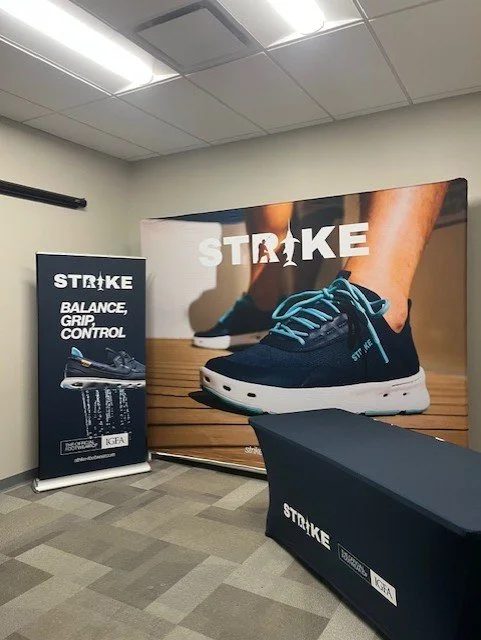 10ft Display, Bannerstand, Table Skirt