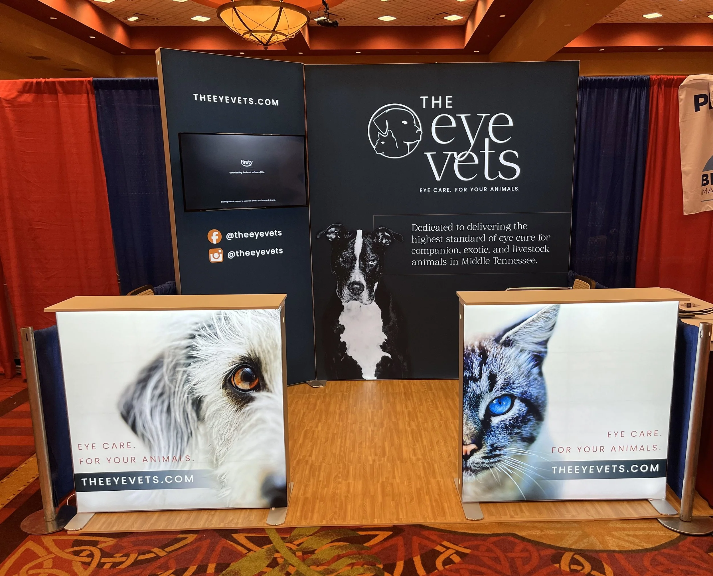 The_Eye_Vets_10ft_Backlit_Display_Counters2.jpeg