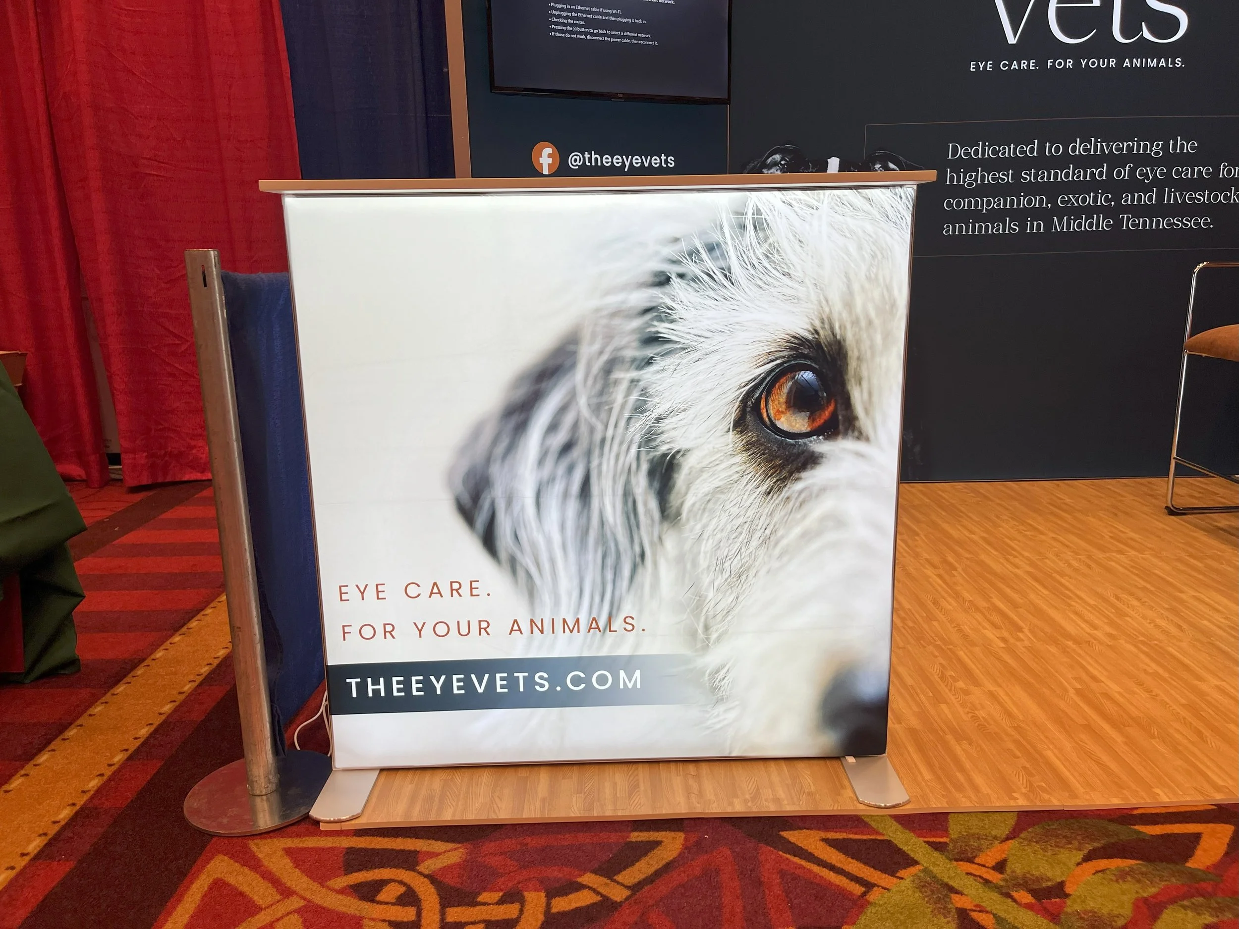 The_Eye_Vets_10ft_Backlit_Display_Counters6.jpeg