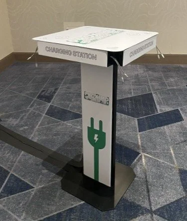 Branded Charging Table