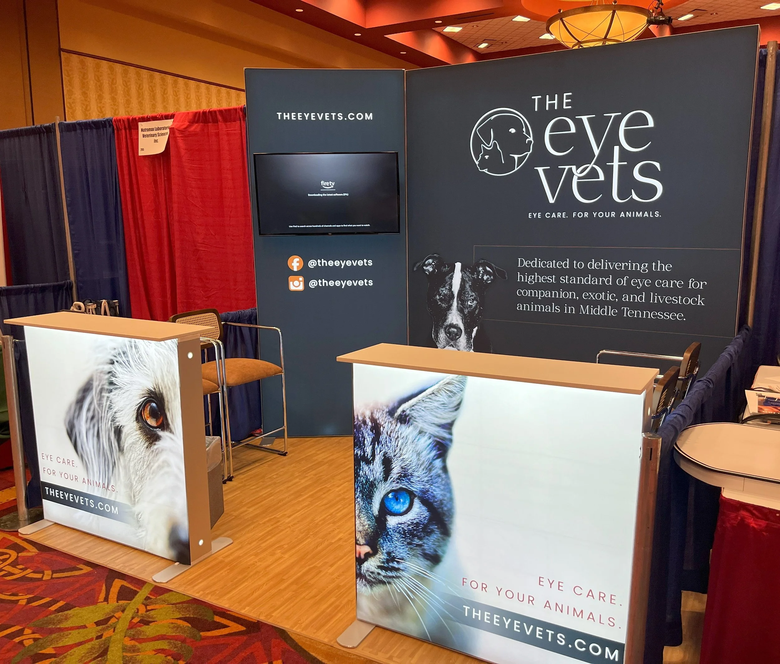The_Eye_Vets_10ft_Backlit_Display_Counters3.jpeg