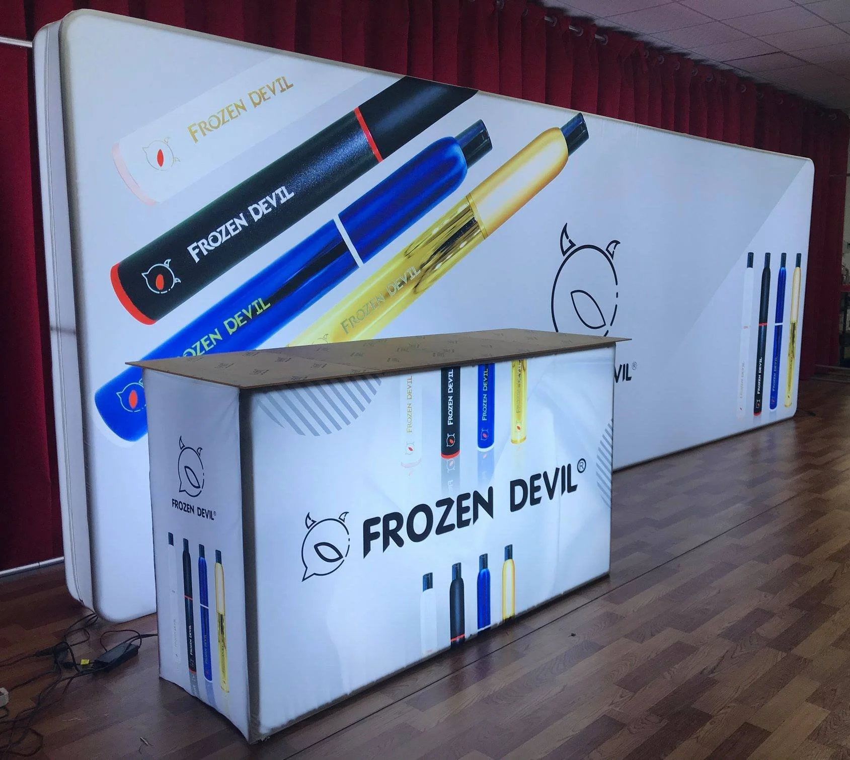 20ft Backlit Display with 6ft Counter