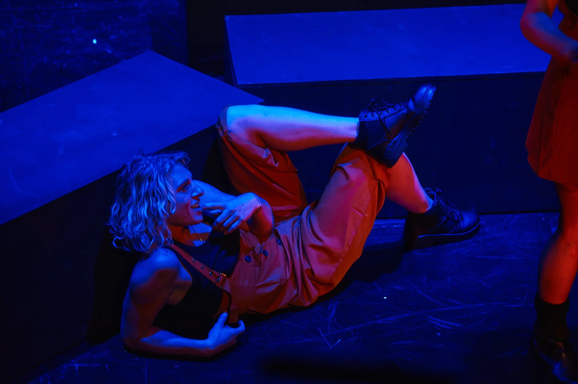 D700_700.jpg