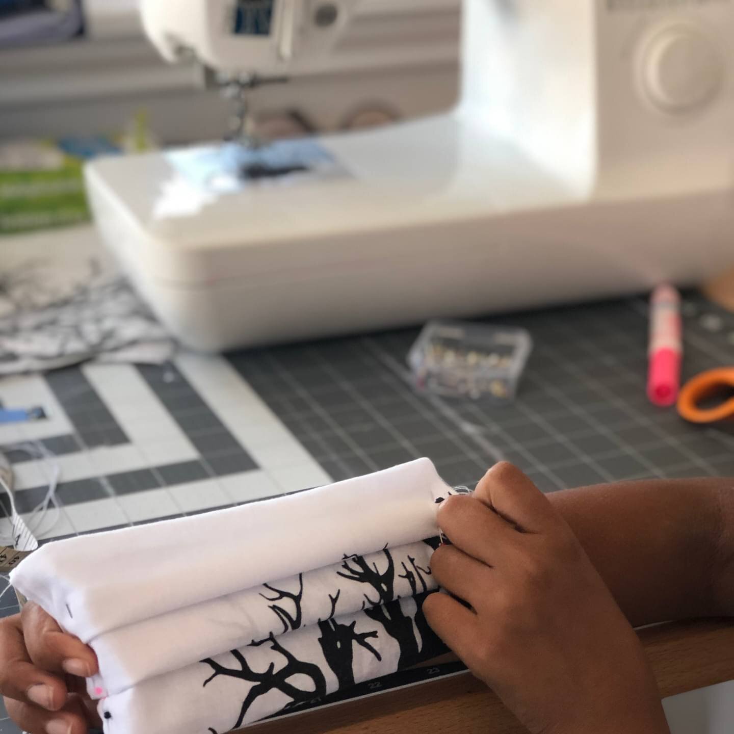 The girls are learning measurement in school so we took those learnings to the studio today! 
We're helping Beili Liu turn her beautiful THIRST prayer flags into community masks.  Love how this public art has a new life as another community initiativ