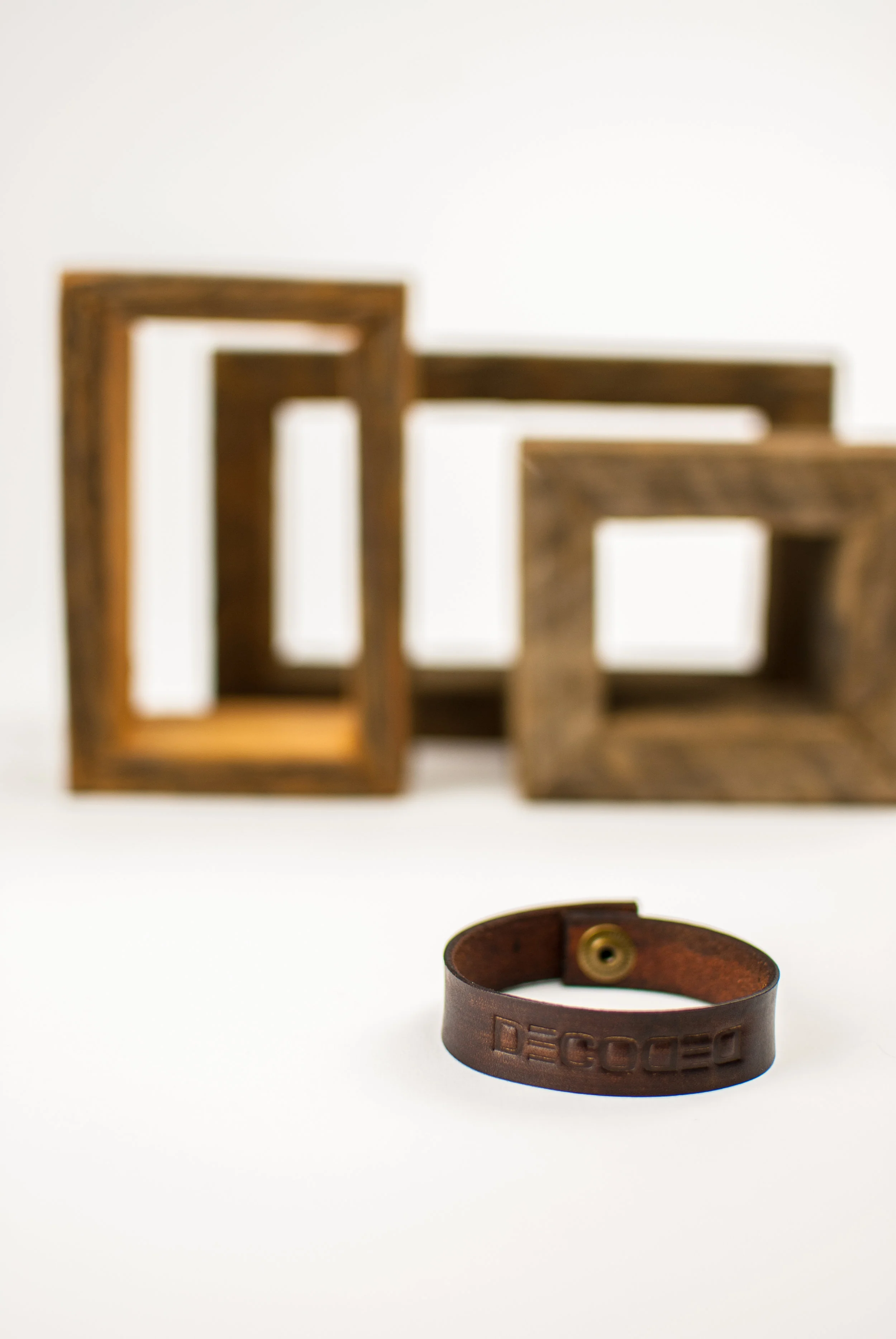 DECODED ARTISANS LEATHER BRACELET