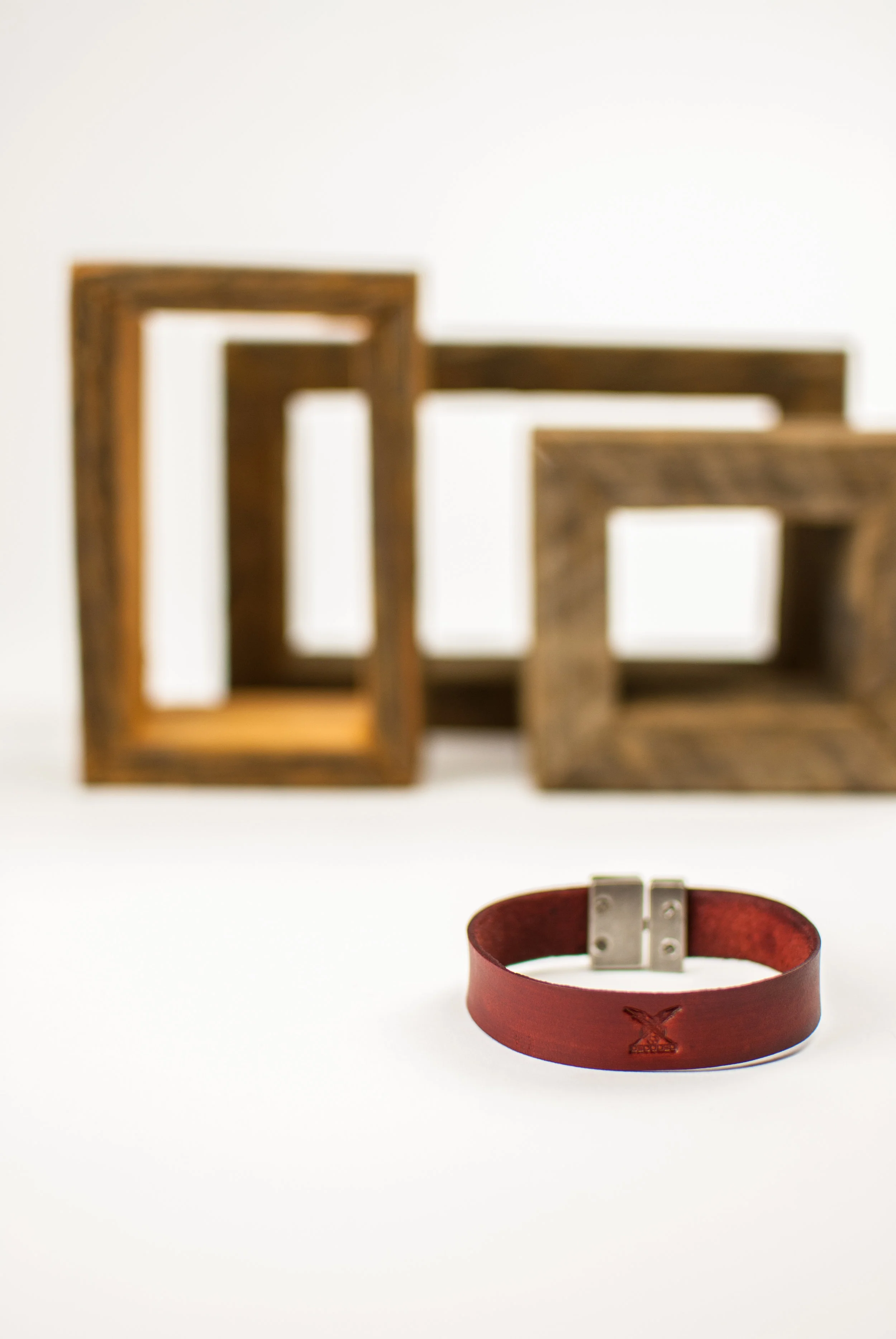 DECODED ARTISANS LEATHER BRACELET